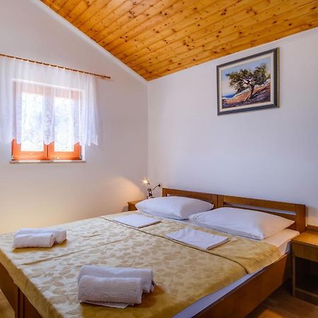 Apartments Stipe Mali Lošinj Eksteriør bilde